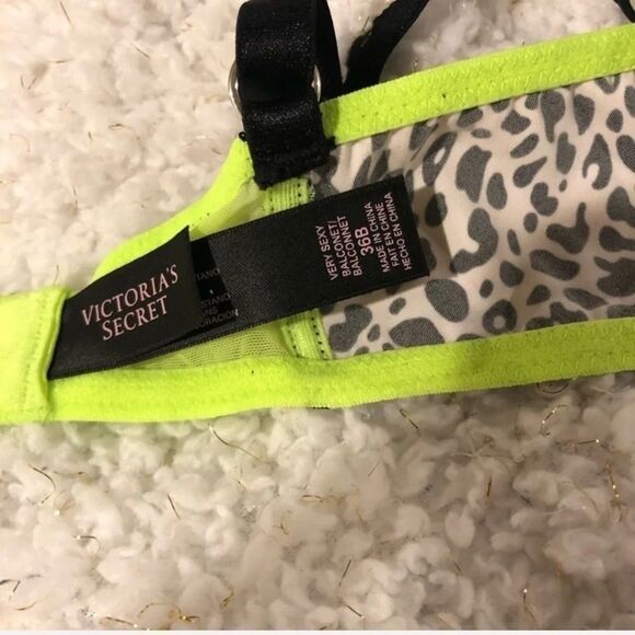 Victoria’s Secret | Balconet Bra - Picture 6 of 6